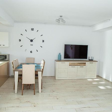 דירות Rîşnov Apartament Luxury Irina מראה חיצוני תמונה