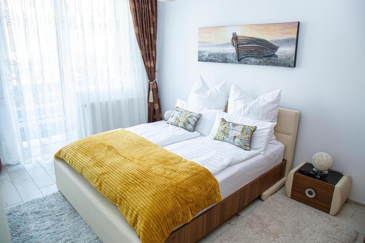 דירות Rîşnov Apartament Luxury Irina מראה חיצוני תמונה