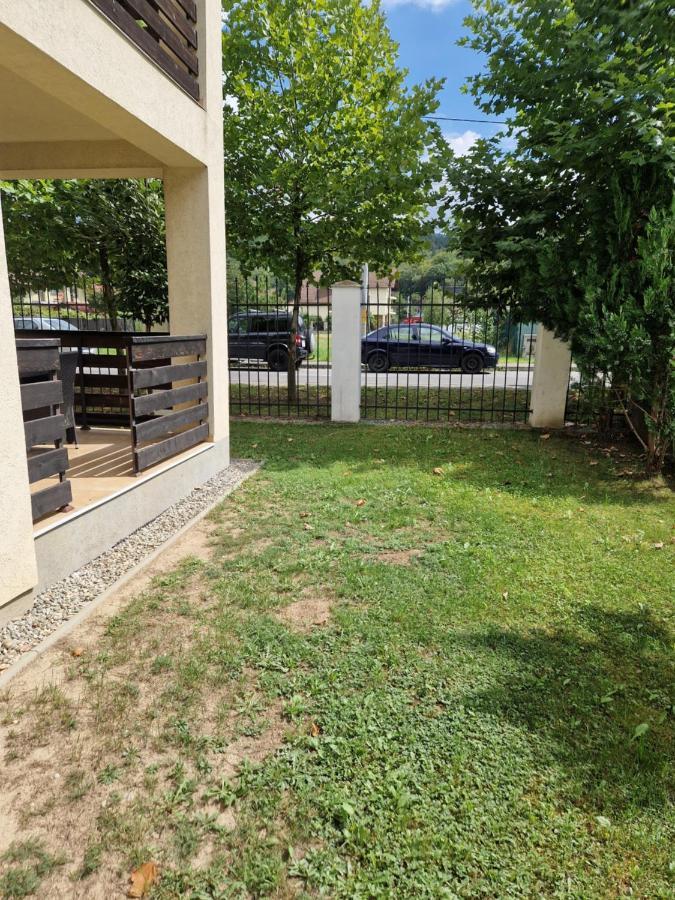 דירות Rîşnov Apartament Luxury Irina מראה חיצוני תמונה